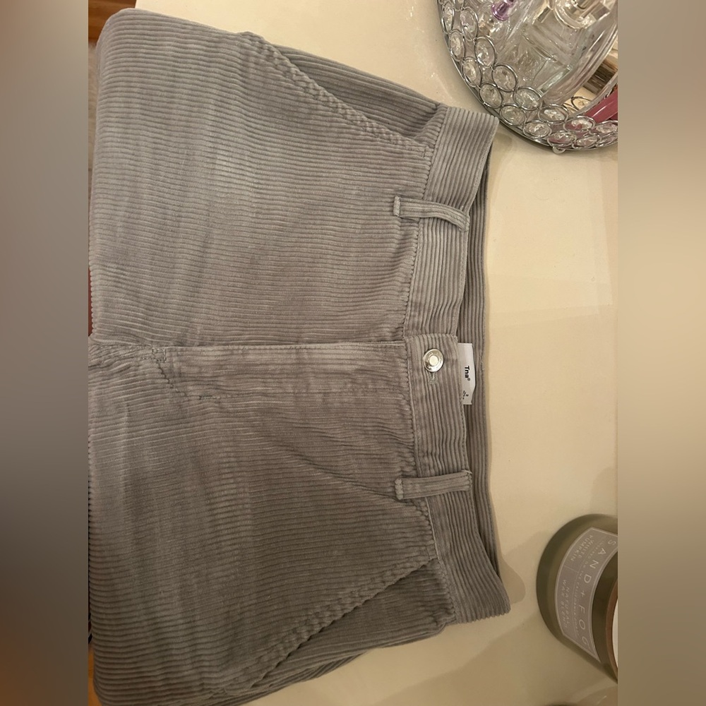 TNA Women’s Olive Green Corduroy Pants, size 2 - Picture 4 of 6